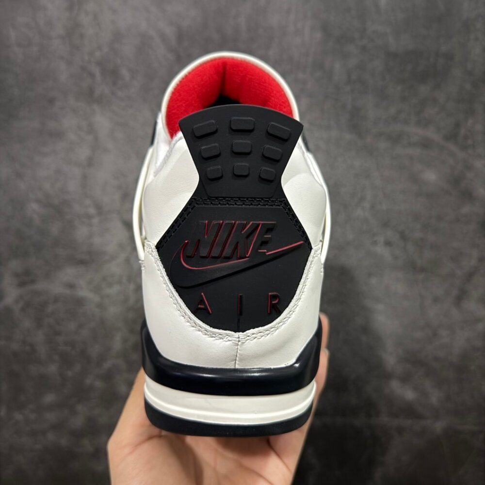 Air Jordan 4 Retro "Flight Club" - Picture 9 of 9